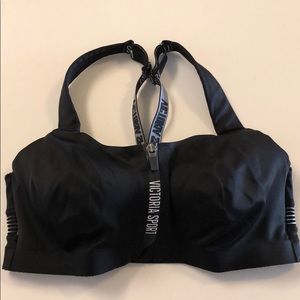 Victoria’s Secret Knockout Max Support Sports Bra